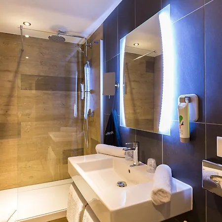 Ibis Styles Geneve Palexpo Aeroport Le Grand Saconnex
