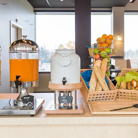Ibis Styles Geneve Palexpo Aeroport Le Grand Saconnex