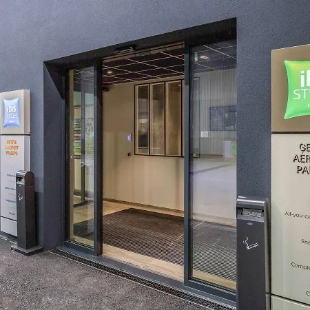 Ibis Styles Geneve Palexpo Aeroport Le Grand Saconnex